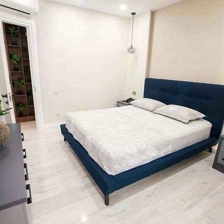 Gq Apartments On First Line Μπατούμι Εξωτερικό φωτογραφία